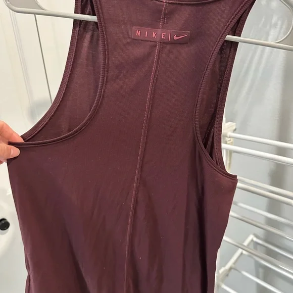 Nike Tank Top - Picture 3 of 3